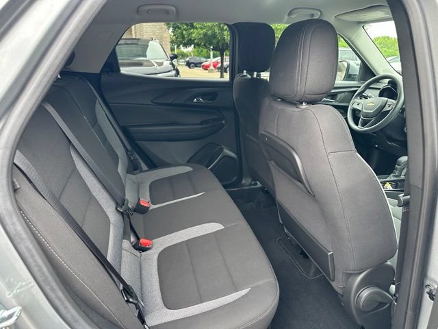 Used 2023 Chevrolet TrailBlazer LT FWD image 25