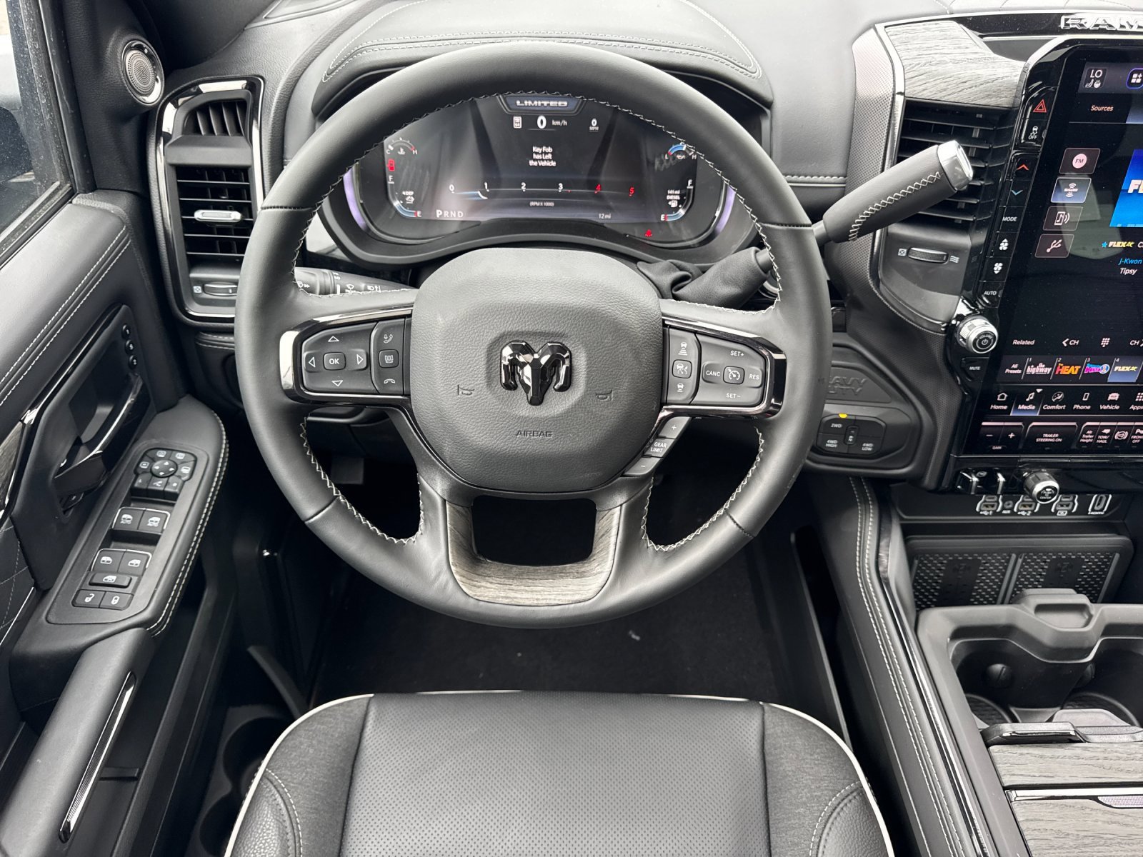 New 2025 RAM 3500 Limited image 14