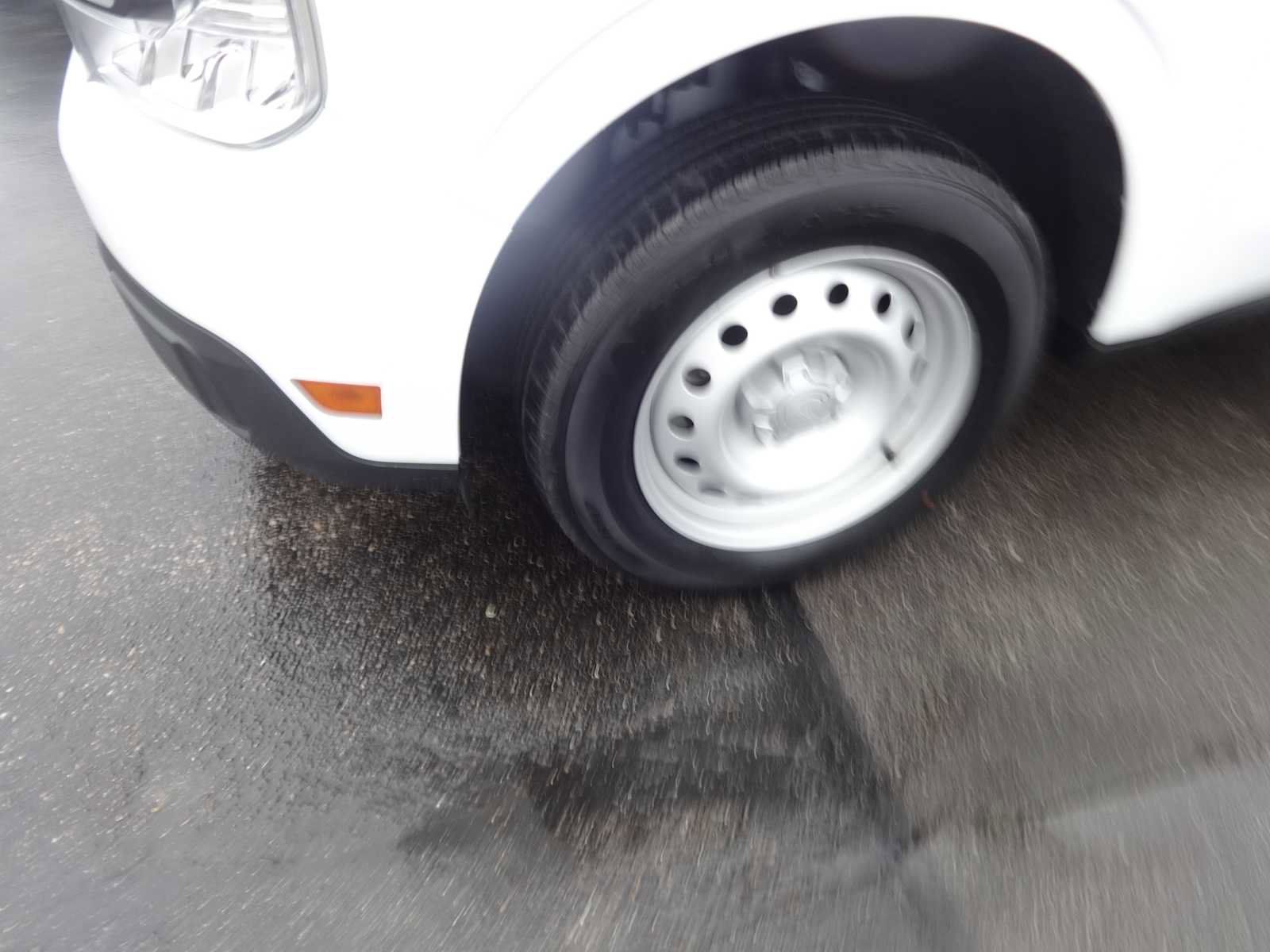 Used 2022 Ford Maverick XL image 4