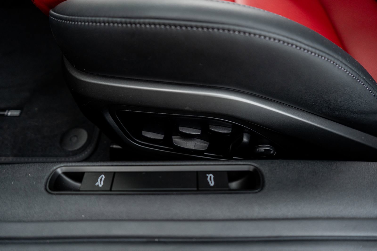 Used 2026 Porsche 911 Carrera GTS image 27