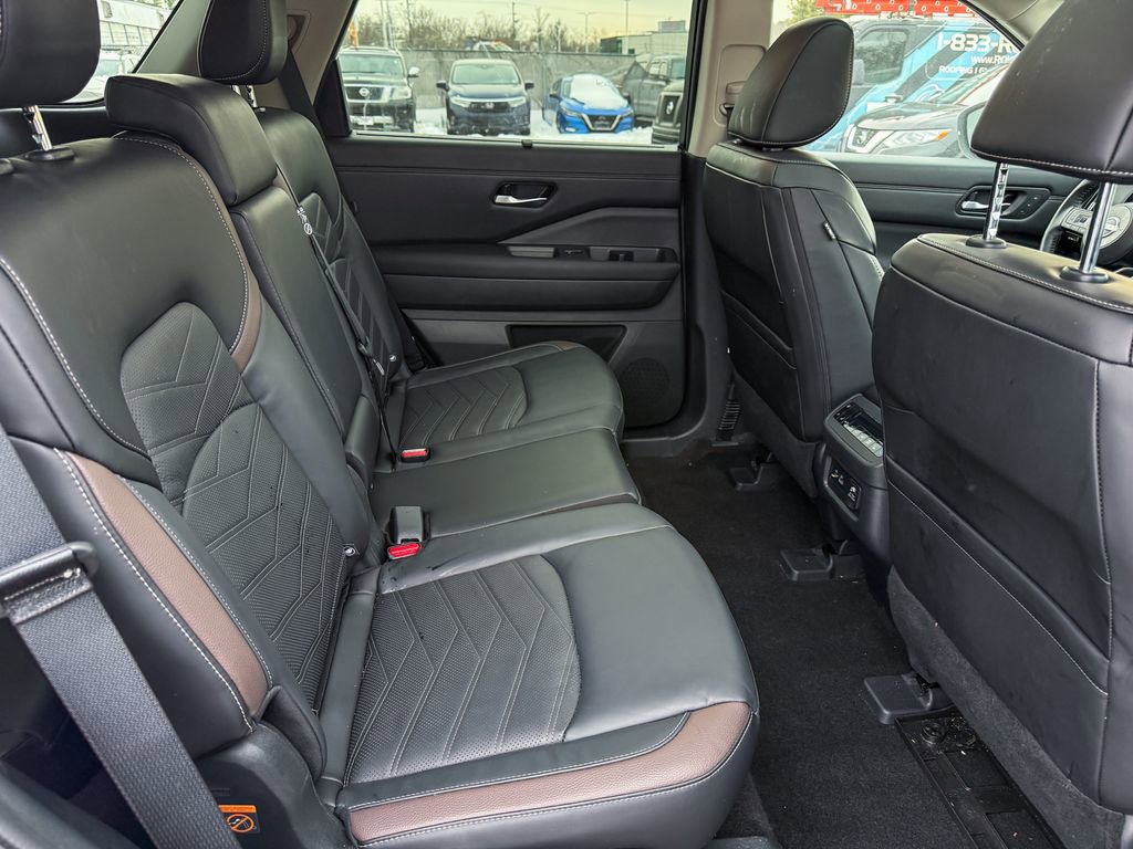 Certified 2024 Nissan Pathfinder Platinum w/ Cargo Package image 23