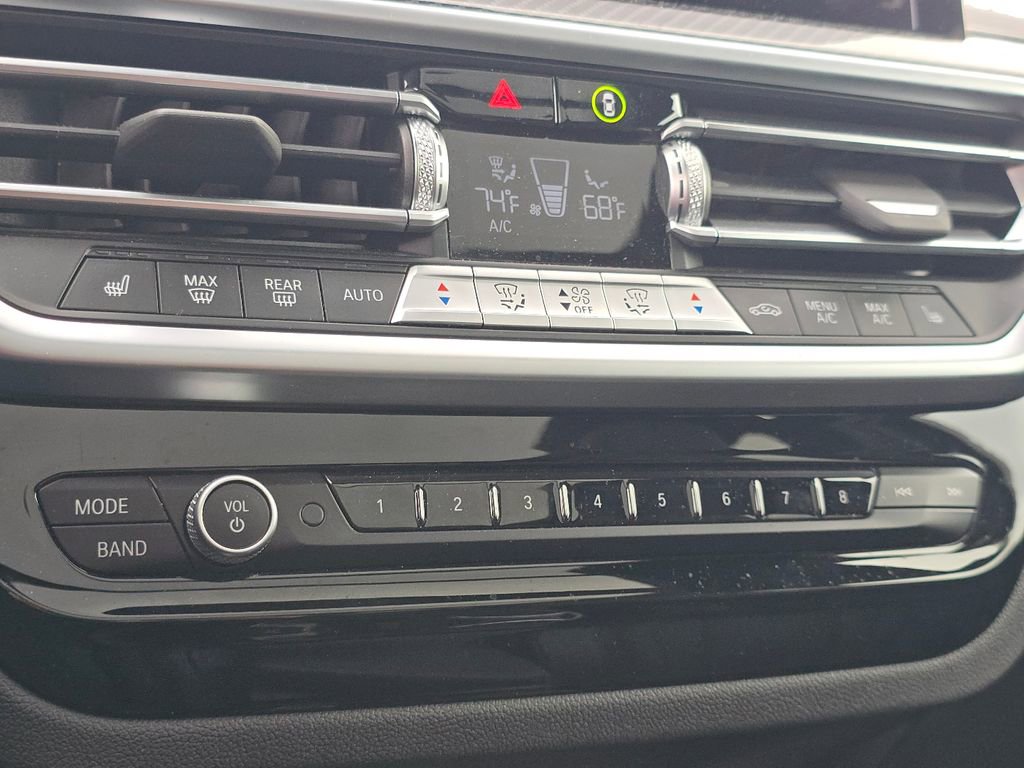 Used 2024 BMW X3 M40i w/ Premium Package image 32