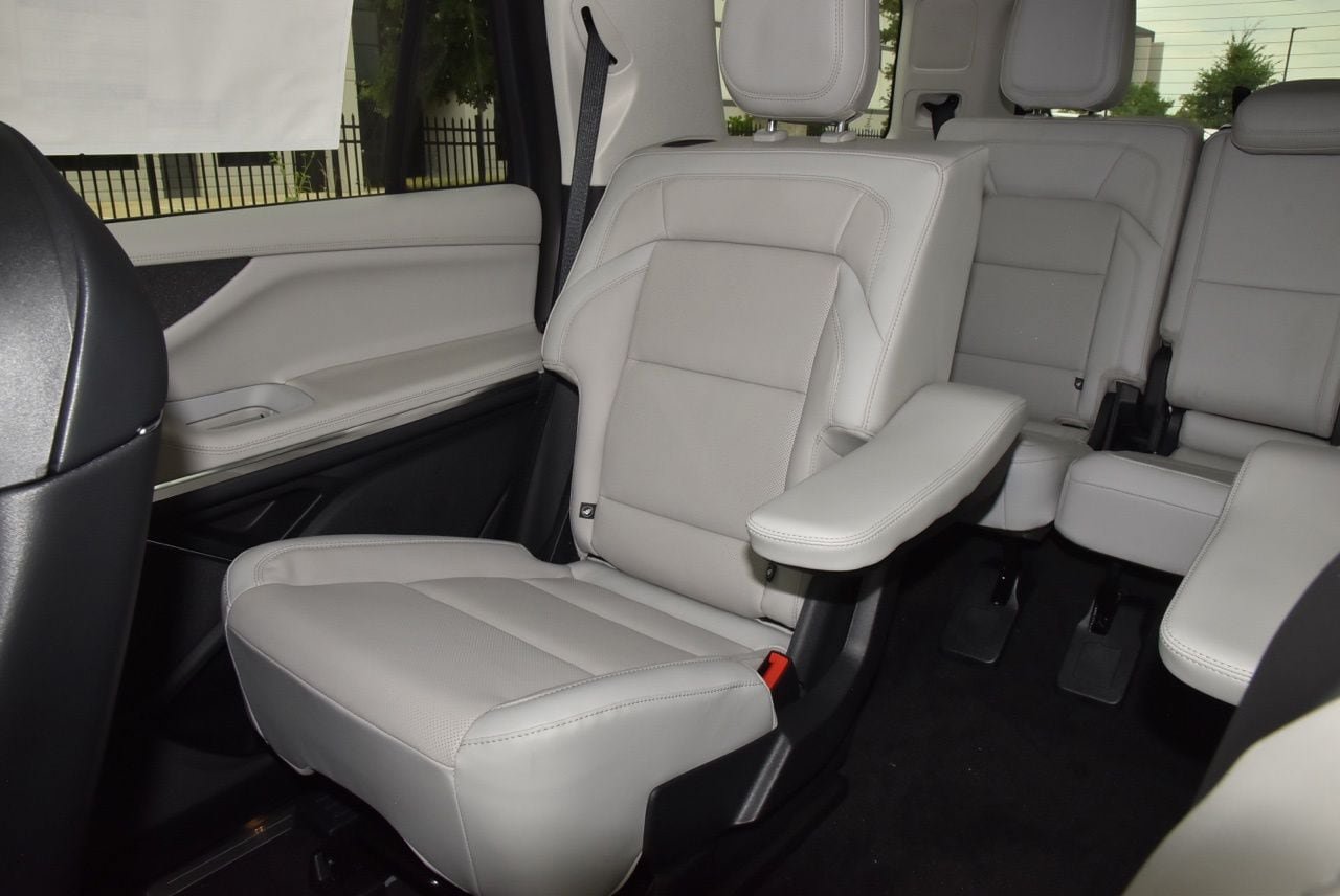 New 2026 Lincoln Navigator Reserve w/ Jet Appearance Package AWD/4WD image 20