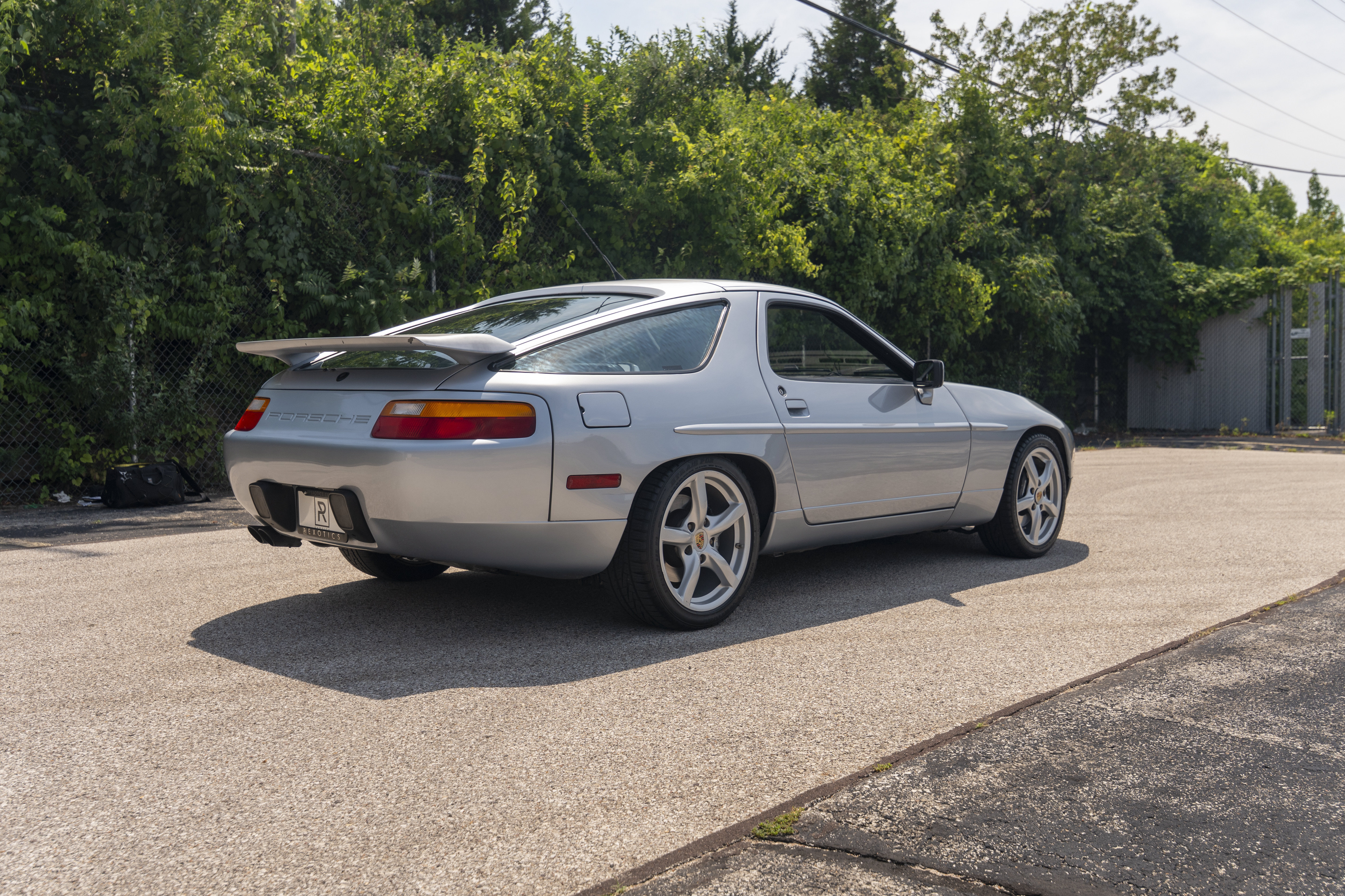 Used 1991 Porsche 928 S4 RWD image 5