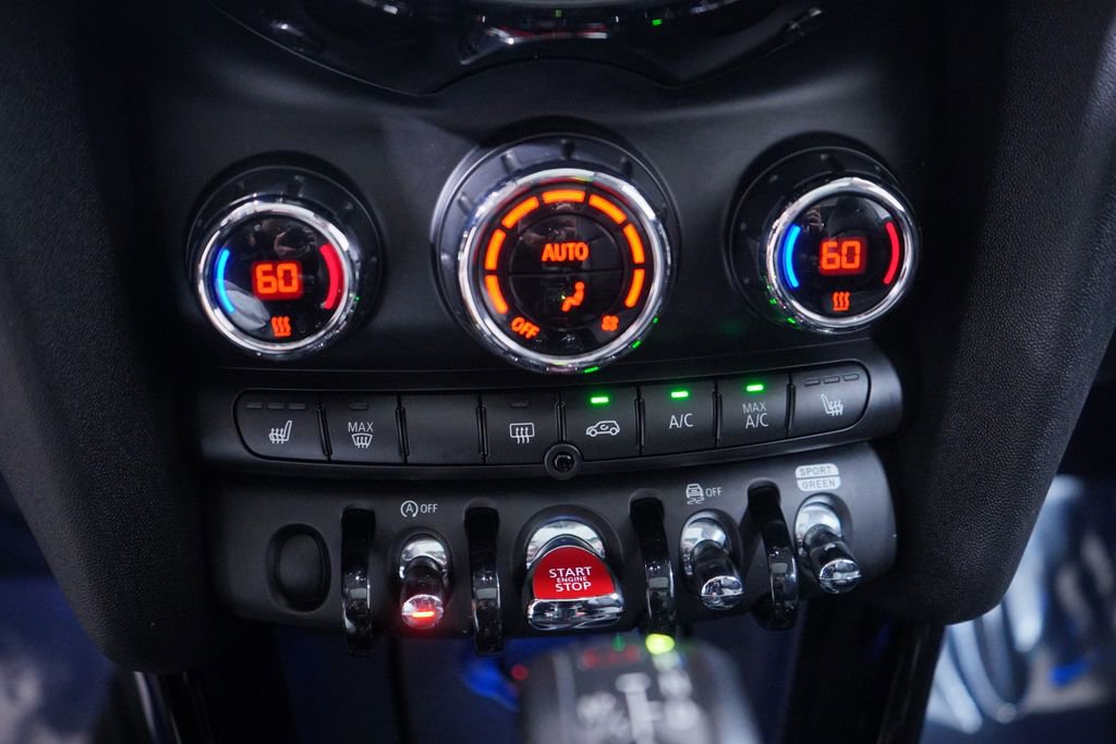 Used 2019 MINI Cooper S w/ Signature Upholstery Package FWD image 10