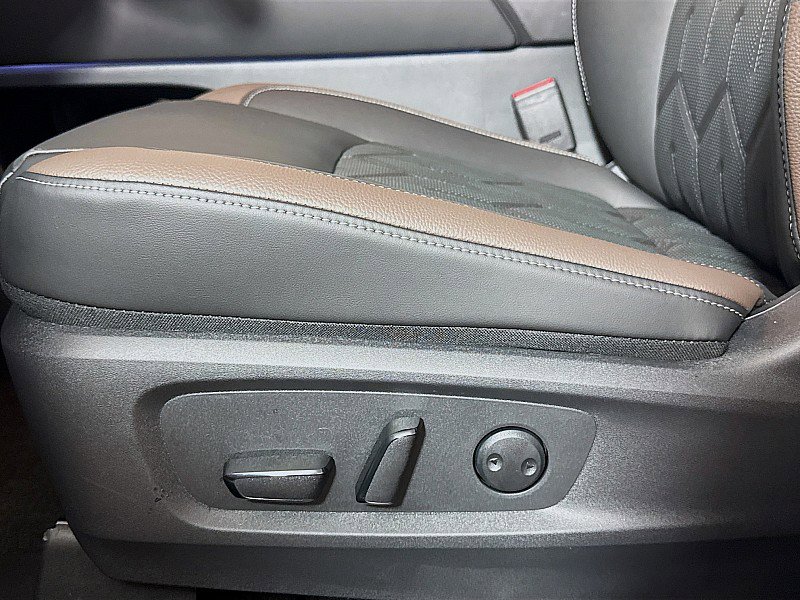 New 2026 Nissan Pathfinder Platinum AWD/4WD image 21