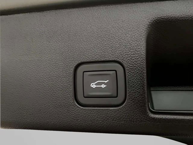 Used 2026 Chevrolet Equinox EV LT image 10