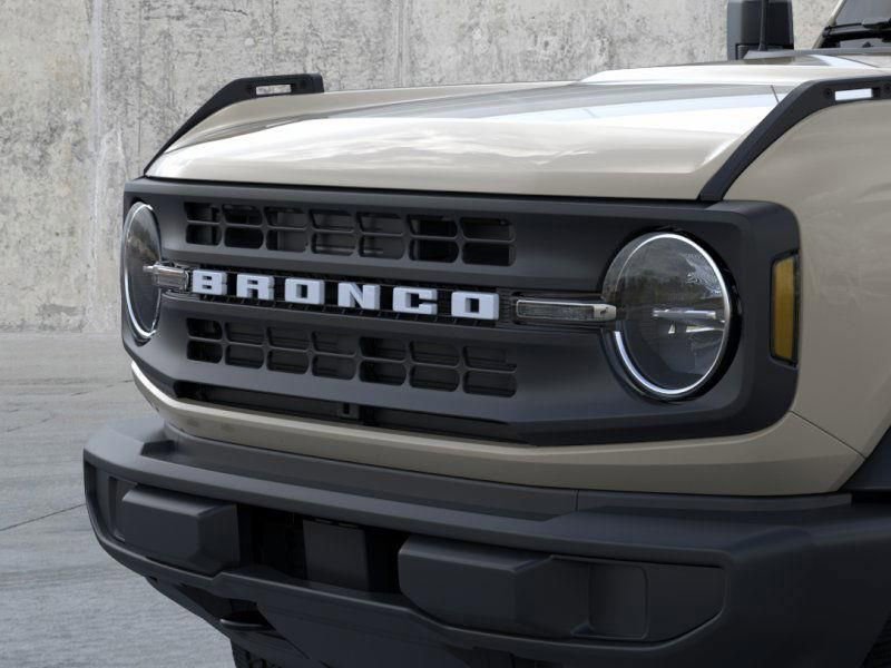 New 2025 Ford Bronco 4-Door image 19