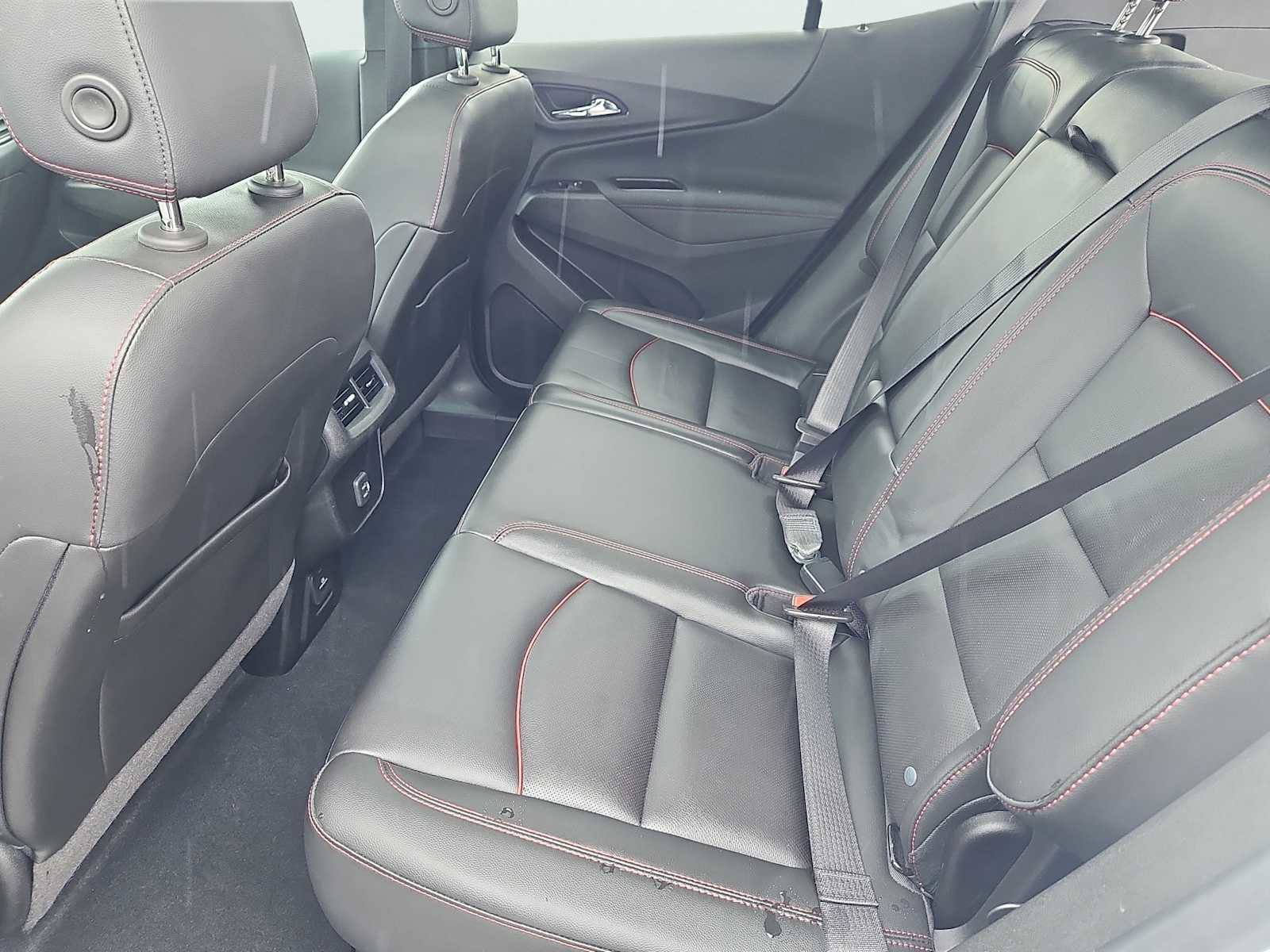 Used 2022 Chevrolet Equinox RS w/ RS Leather Package image 32