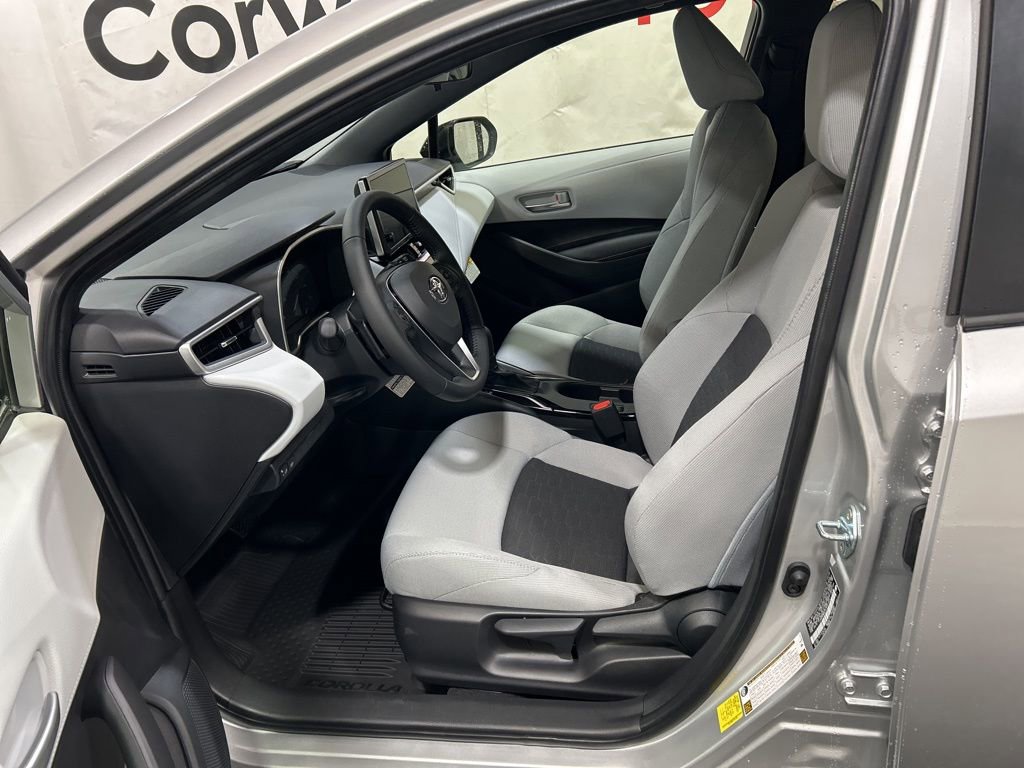 Used 2026 Toyota Corolla SE FWD image 21