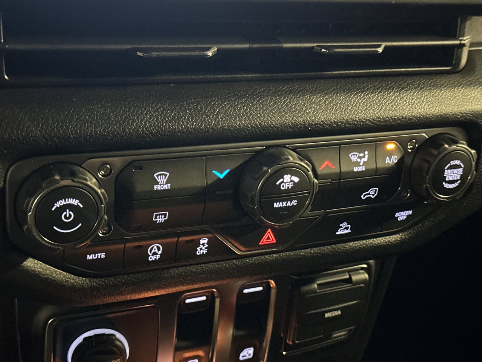 New 2026 Jeep Wrangler Sport AWD/4WD image 18