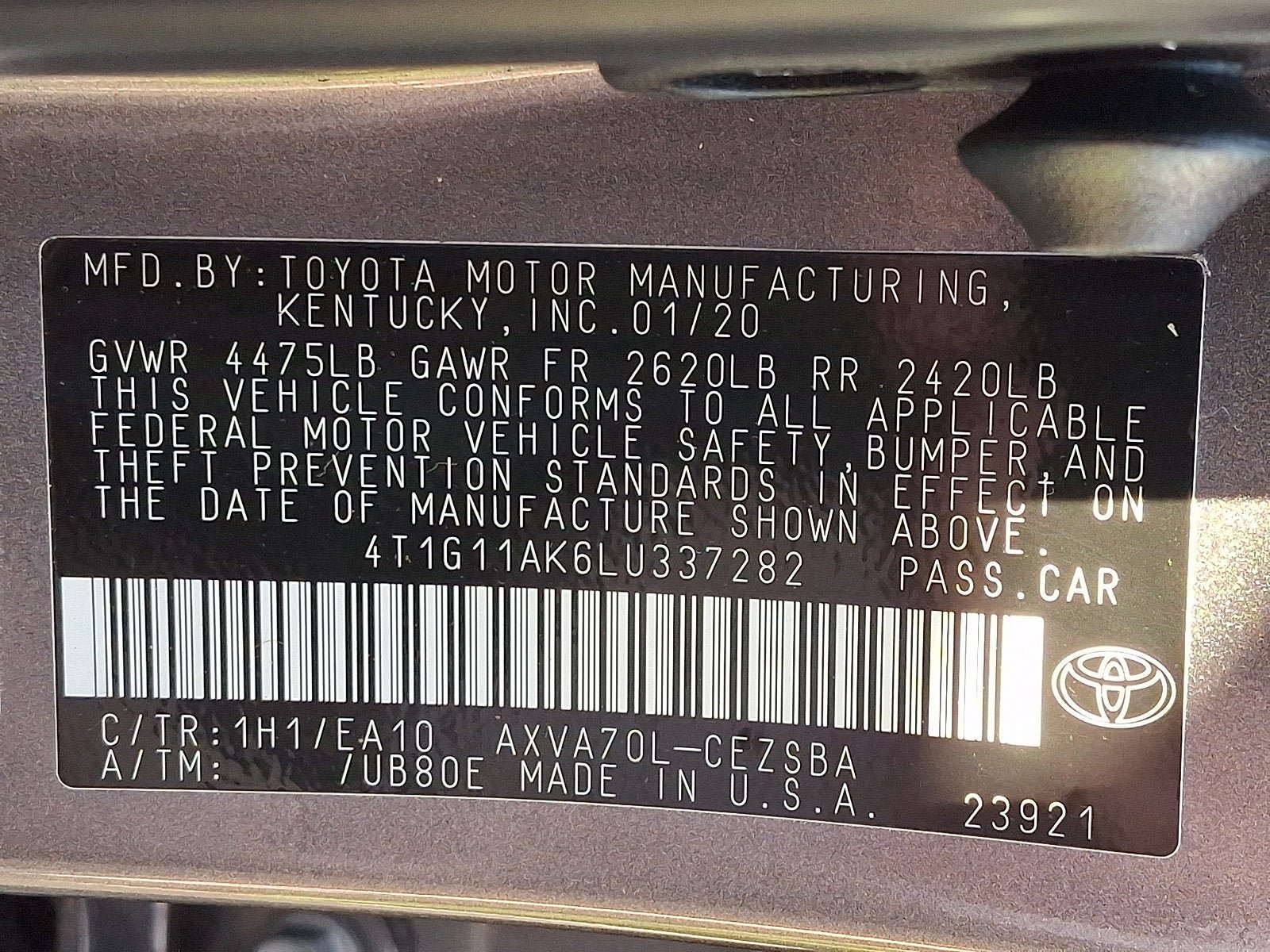 Used 2020 Toyota Camry SE w/ Blackout Package FWD image 27