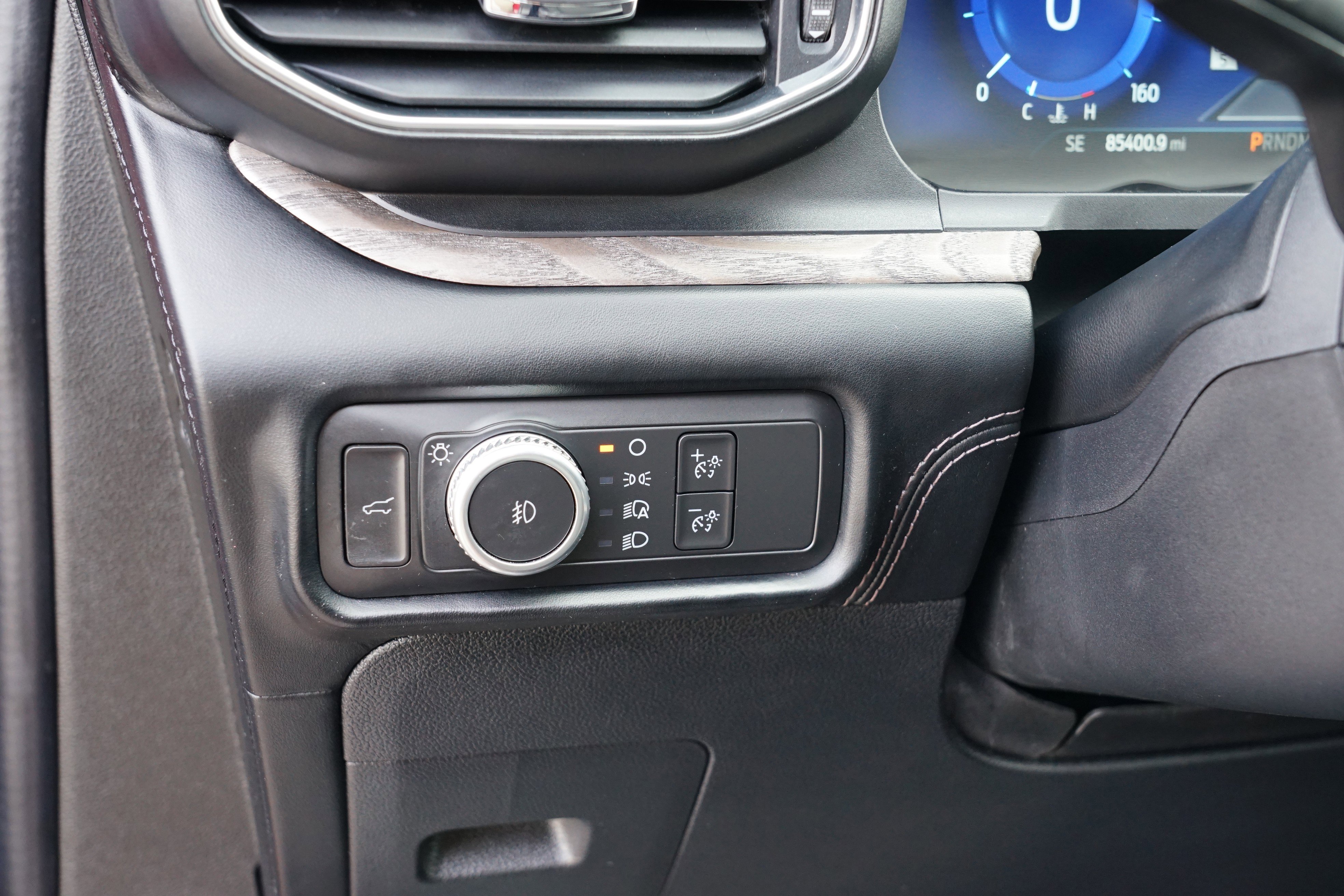 Used 2021 Ford Explorer Platinum w/ Equipment Group 601A image 19