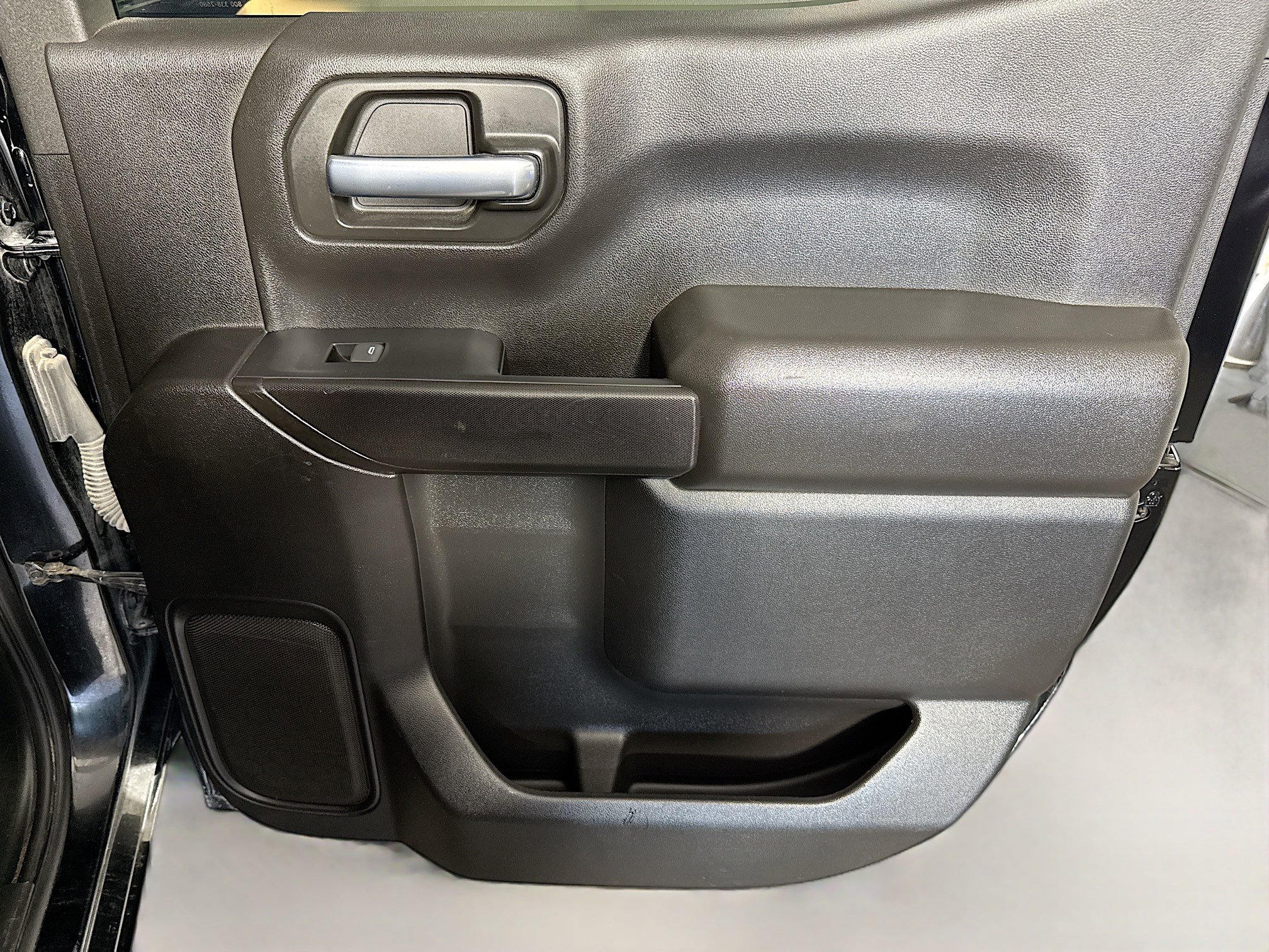 Used 2022 Chevrolet Silverado 1500 Custom image 26