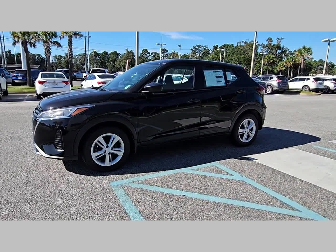 New 2025 Nissan Kicks Play S image 23