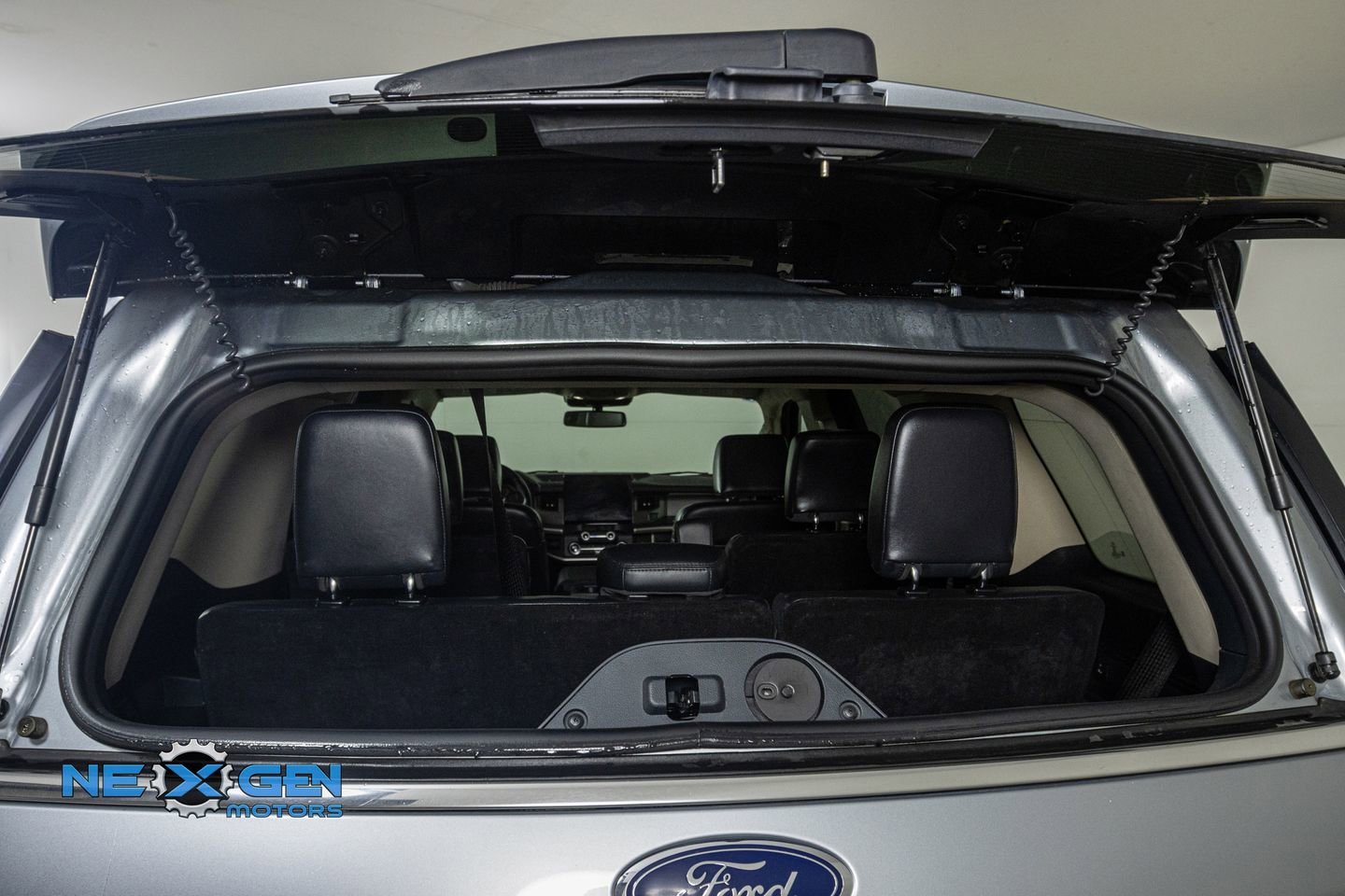 Used 2024 Ford Expedition XLT image 49