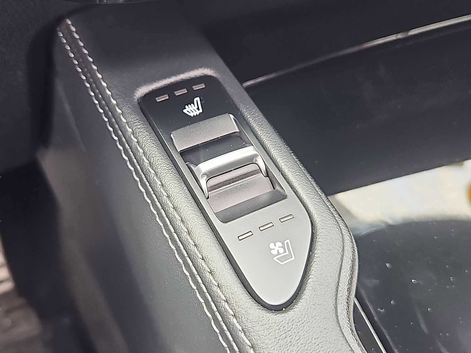 Used 2024 Kia Telluride SX Prestige image 21