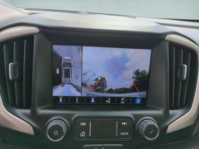Used 2024 GMC Terrain Denali w/ Denali Premium Package AWD/4WD image 15