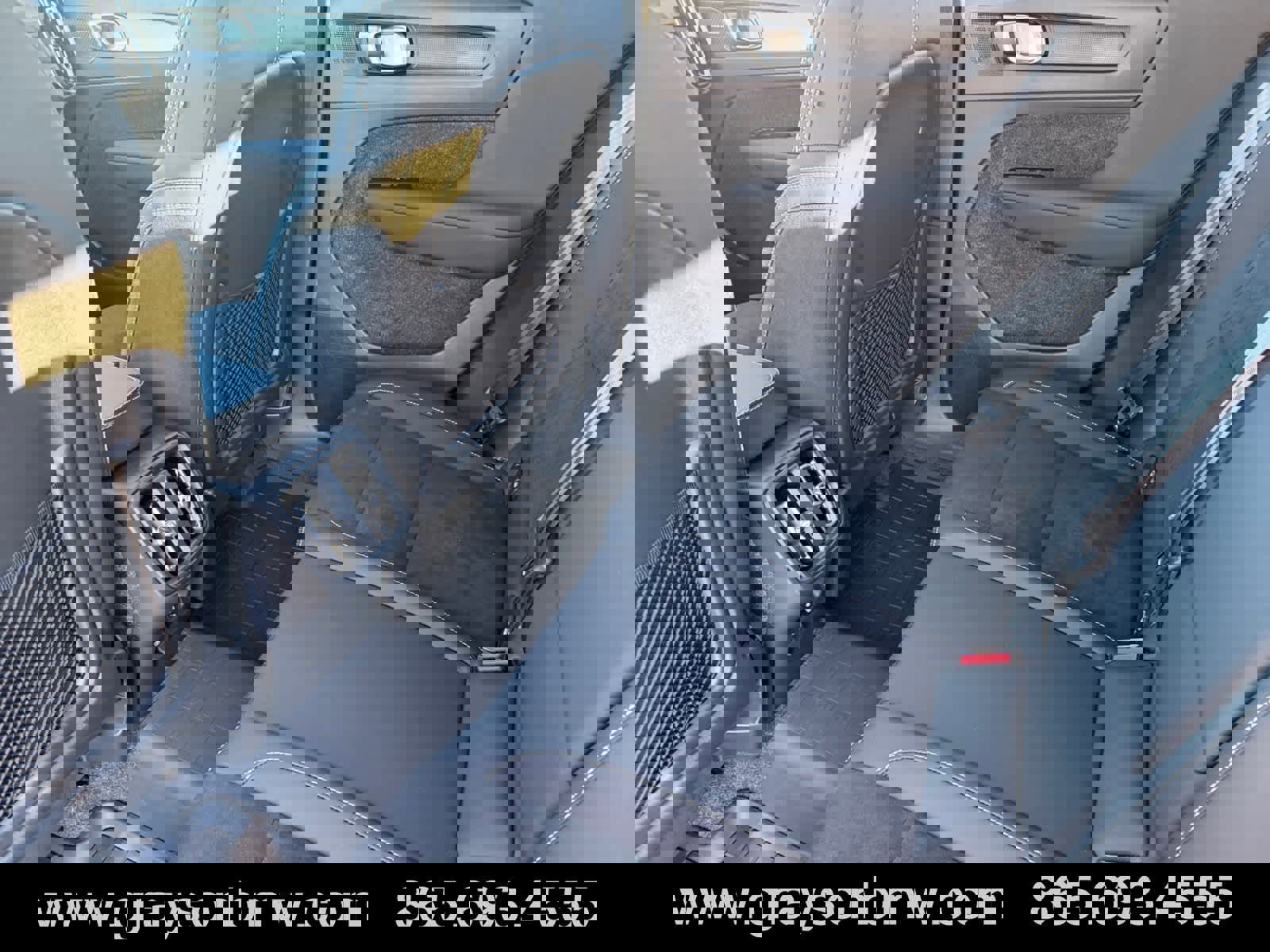 Used 2026 Volvo XC40 B5 Ultra w/ Protection Package Premier image 13