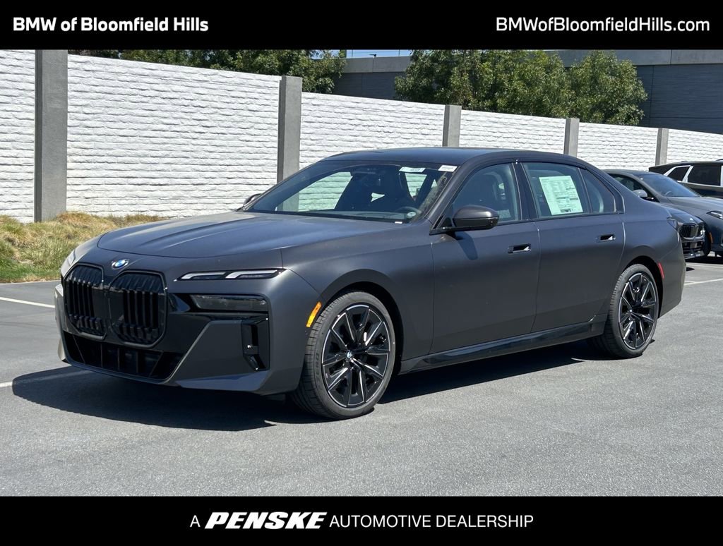 New 2025 BMW 760i xDrive