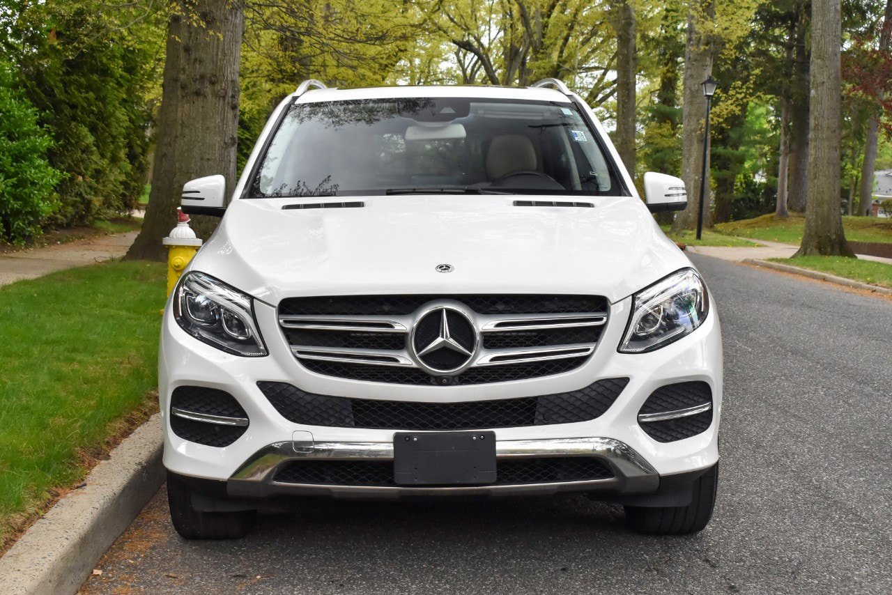 Used 2019 Mercedes-Benz GLE 400 4MATIC image 11
