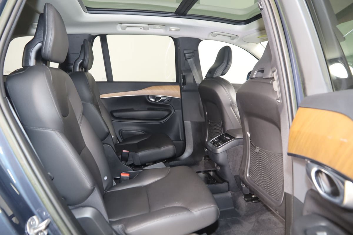 Used 2023 Volvo XC90 B6 Plus w/ Protection Package Premier AWD/4WD image 15