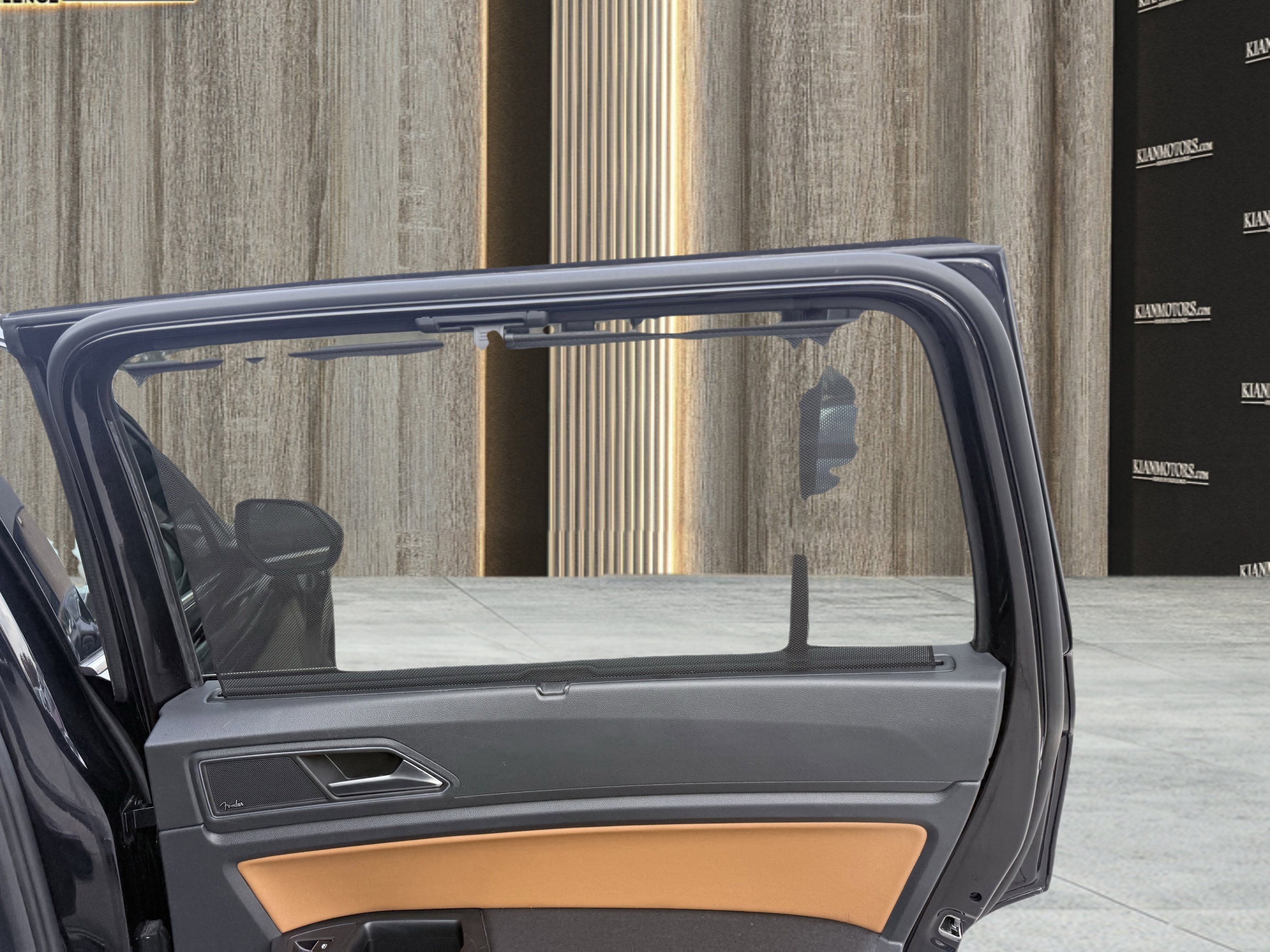 Used 2018 Volkswagen Atlas SEL Premium image 42