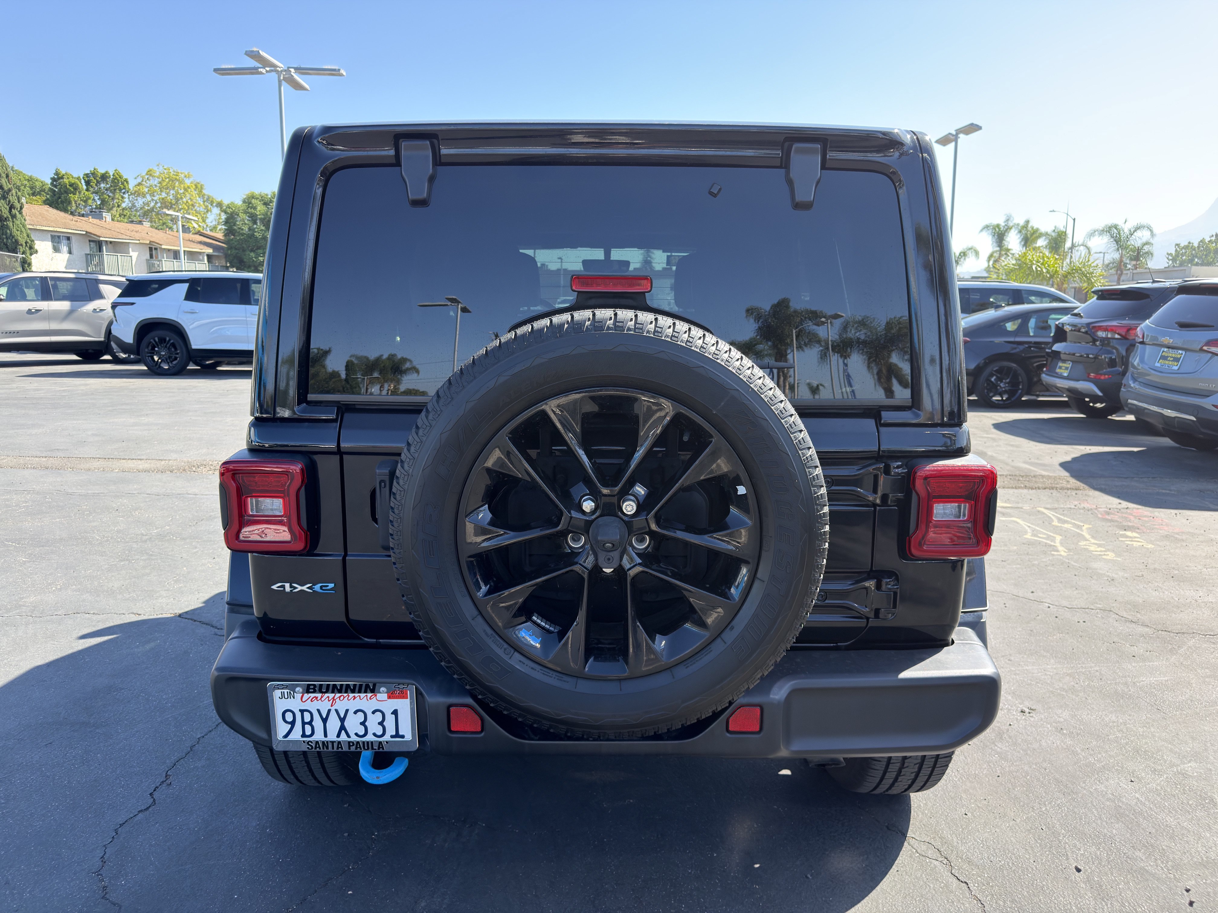 Used 2022 Jeep Wrangler Unlimited Sahara w/ Cold Weather Group AWD/4WD image 7