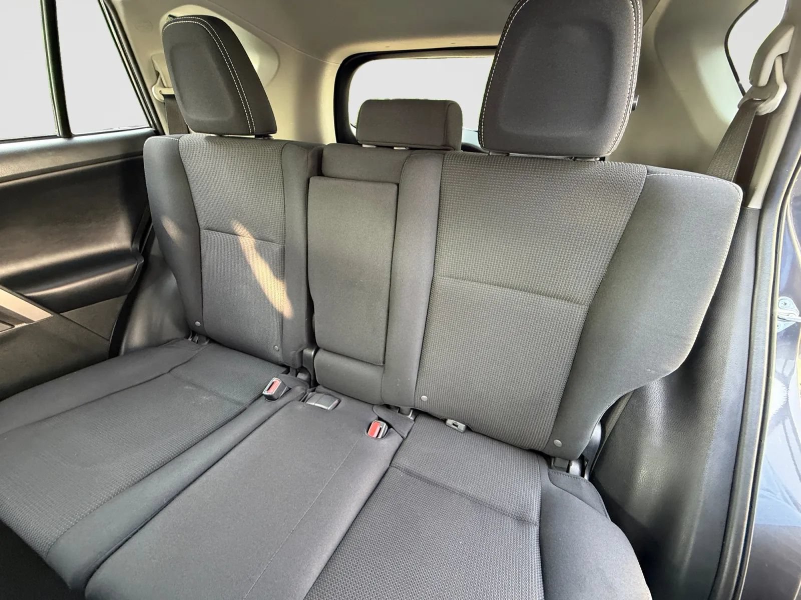 Used 2018 Toyota RAV4 XLE AWD/4WD image 15