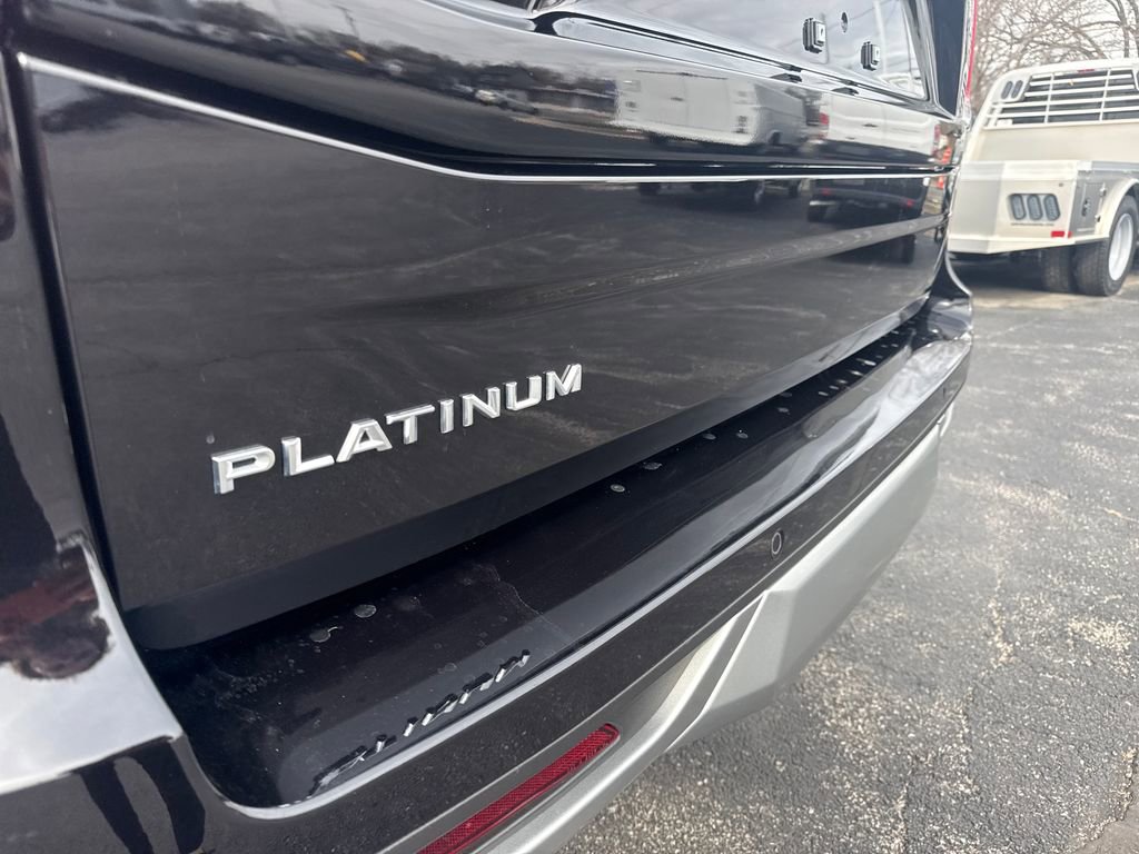 Used 2025 Ford Expedition Platinum w/ Platinum Ultimate Package image 13