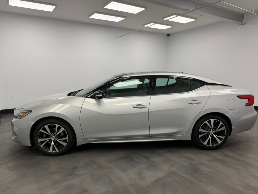 Used 2017 Nissan Maxima 3.5 SL FWD image 4
