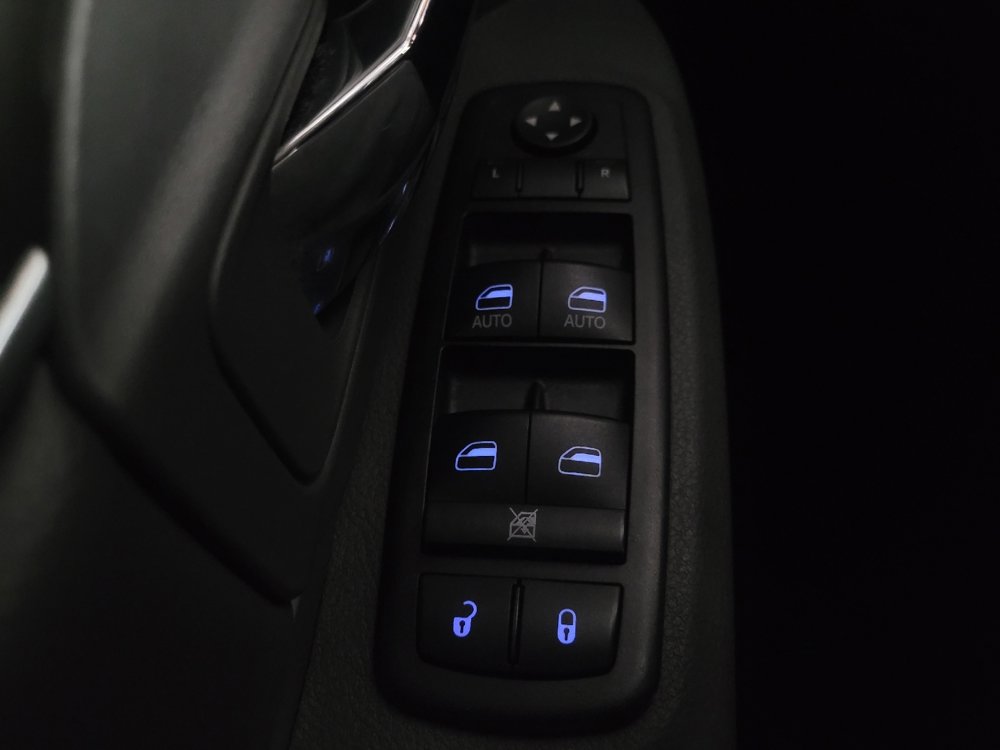 Used 2017 RAM 1500 Classic SLT image 27