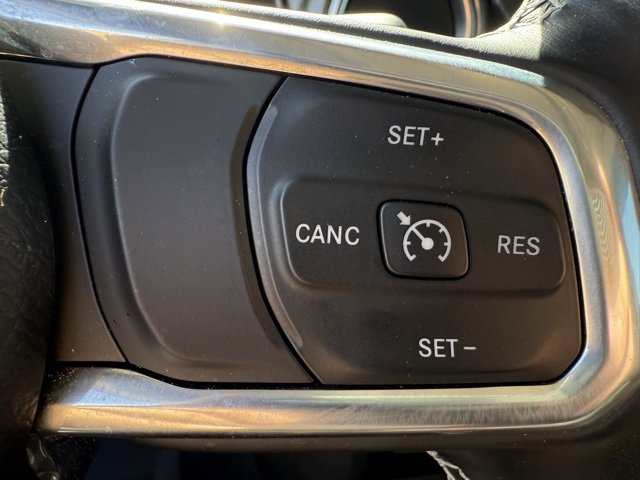 Certified 2023 Jeep Wrangler Sahara w/ Cold Weather Group image 17