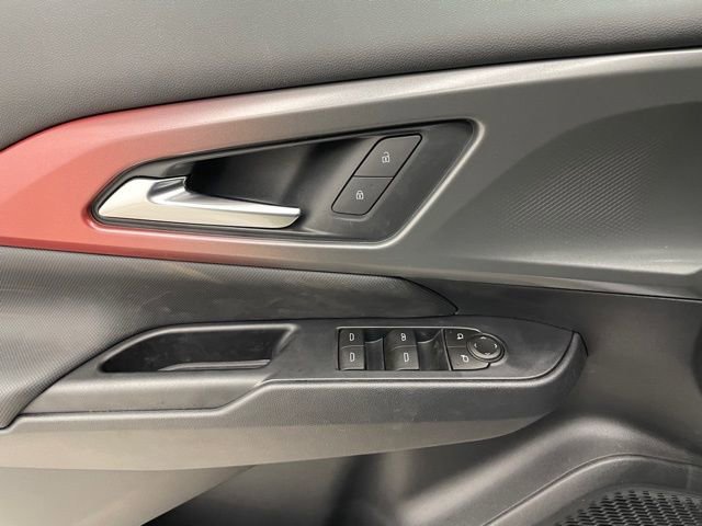 New 2026 Chevrolet Equinox EV RS image 10