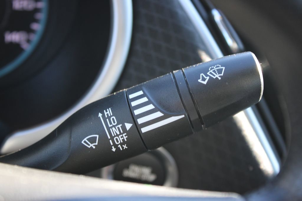 Used 2024 Chevrolet Malibu LT image 32