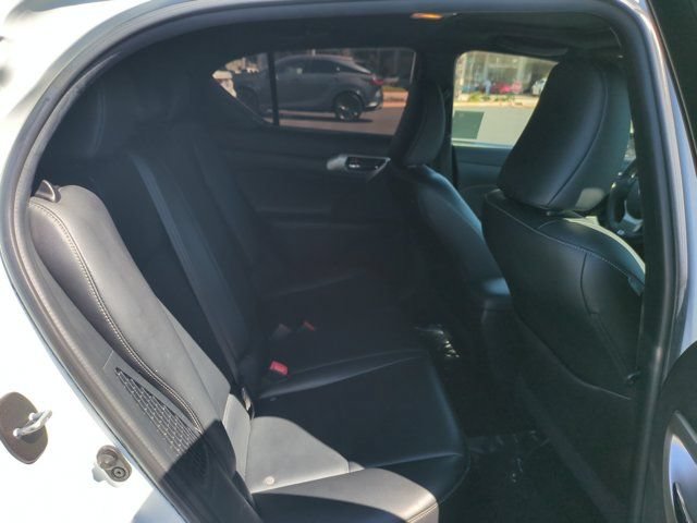 Used 2015 Lexus CT 200h w/ F Sport w/Nuluxe Interior FWD image 28