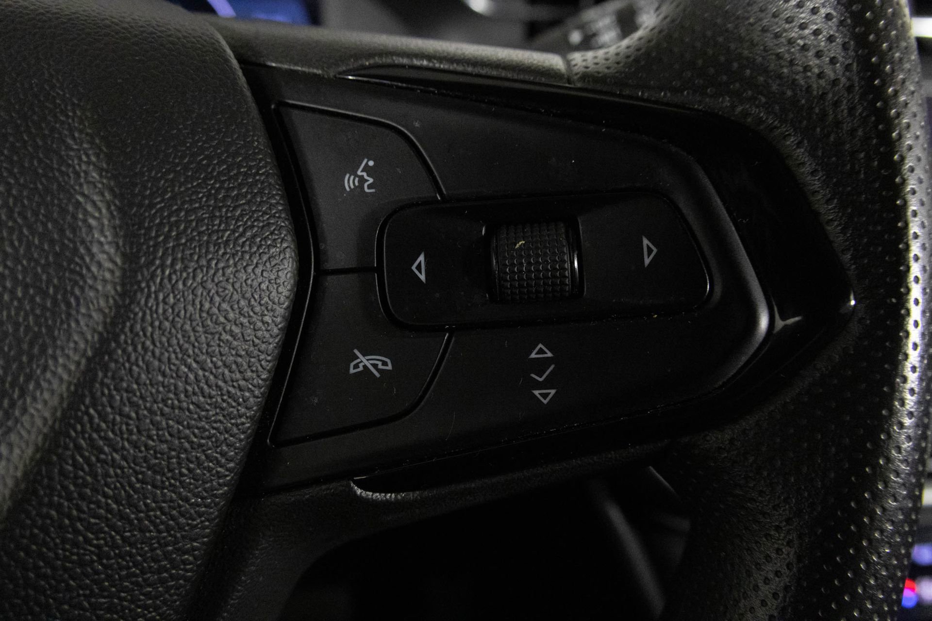 Certified 2023 Chevrolet Bolt EUV LT image 31