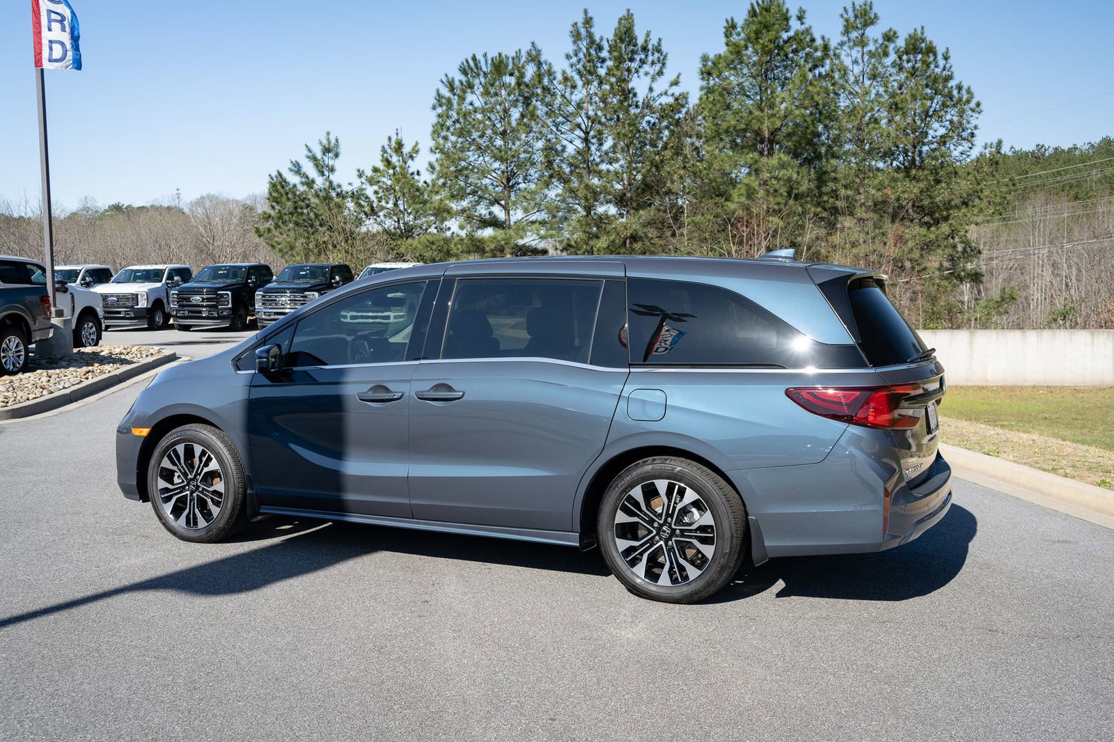 Used 2026 Honda Odyssey Elite image 7