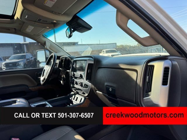 Used 2018 GMC Sierra 2500 SLT w/ Duramax Plus Package AWD/4WD image 10