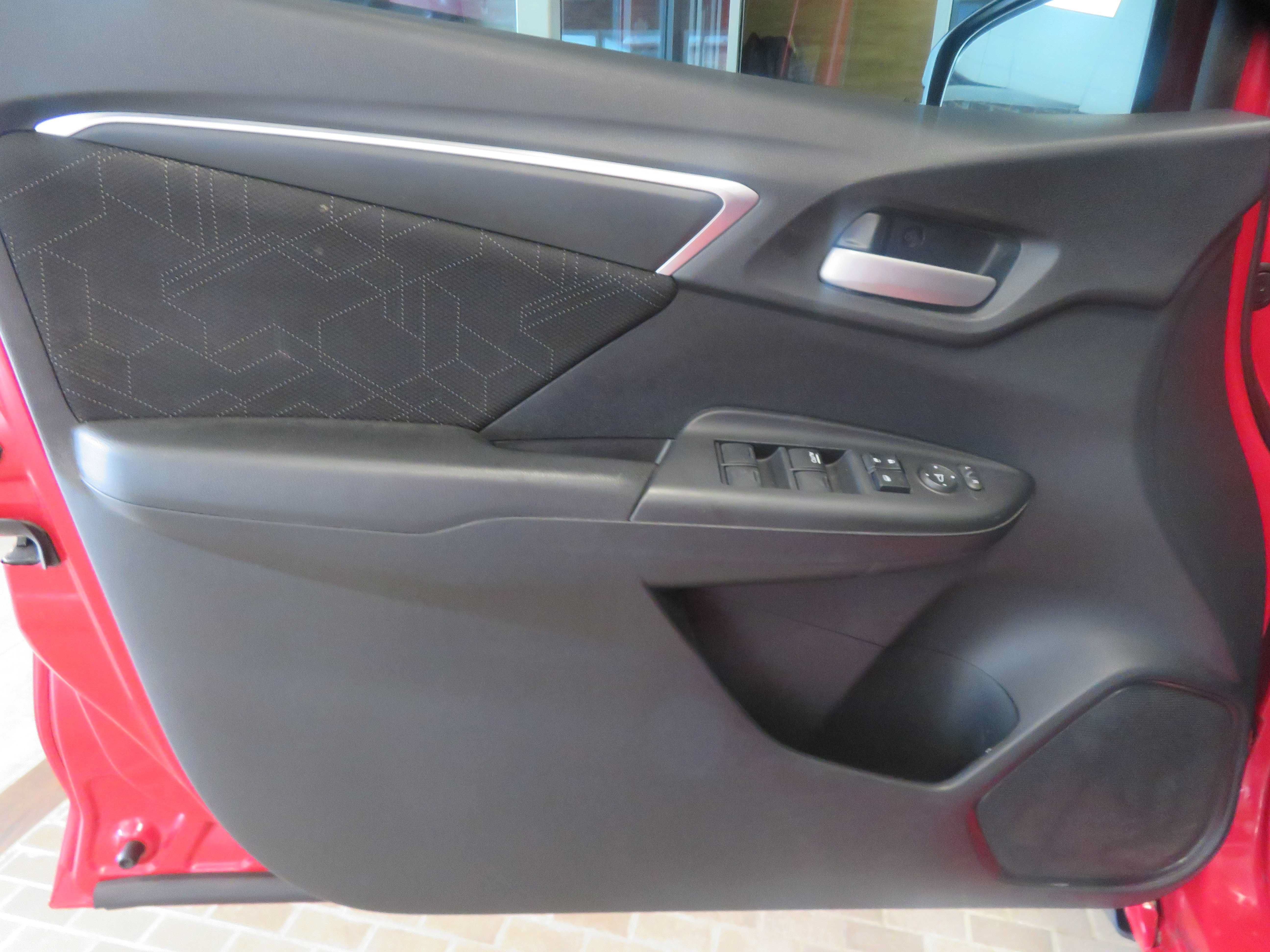 Used 2015 Honda Fit EX image 13