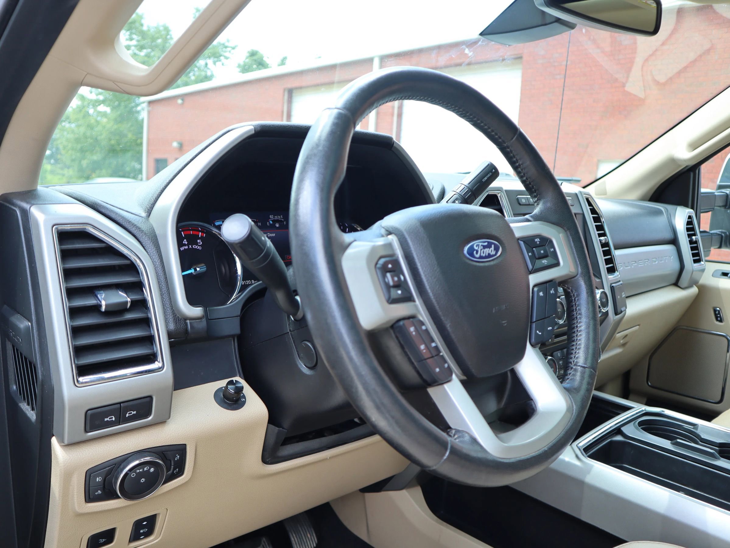 Used 2018 Ford F250 Lariat w/ Lariat Ultimate Package image 16