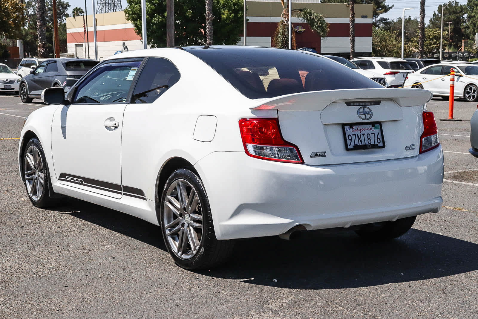 Used 2013 Scion tC FWD image 9