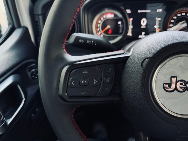 Used 2024 Jeep Gladiator Rubicon image 25