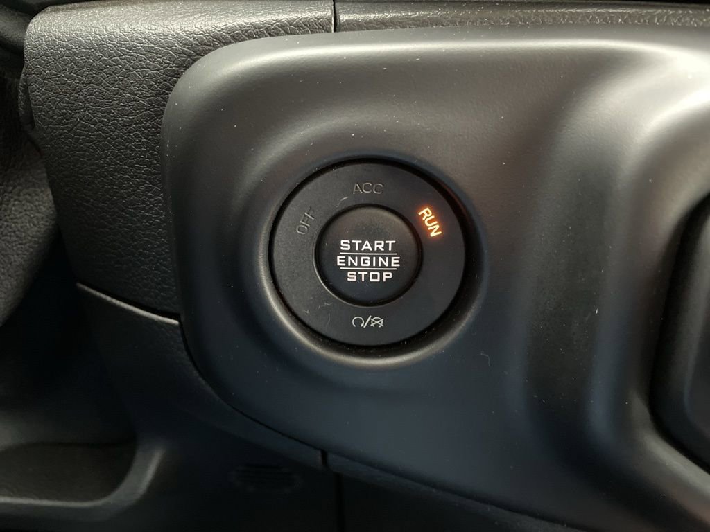 Used 2020 Jeep Wrangler Sport AWD/4WD image 21