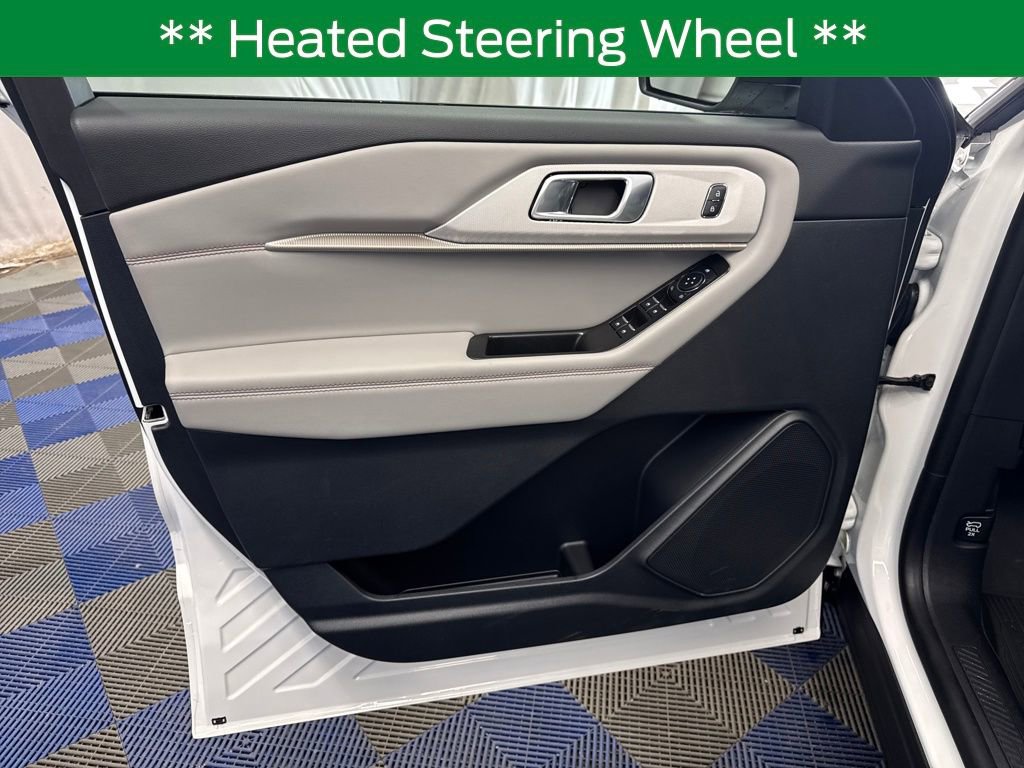 New 2026 Ford Explorer Active AWD/4WD image 10