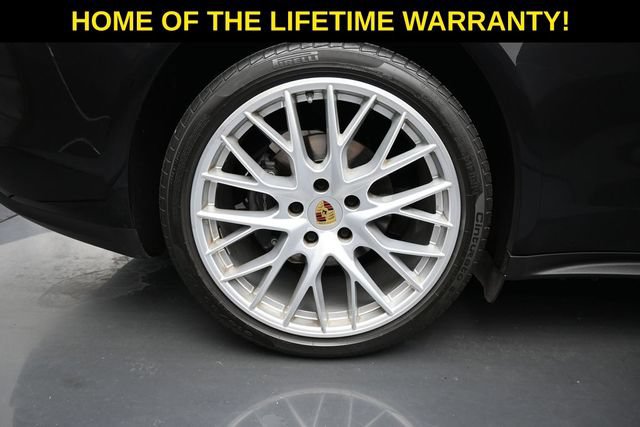 Used 2017 Porsche Panamera 4 AWD/4WD image 52