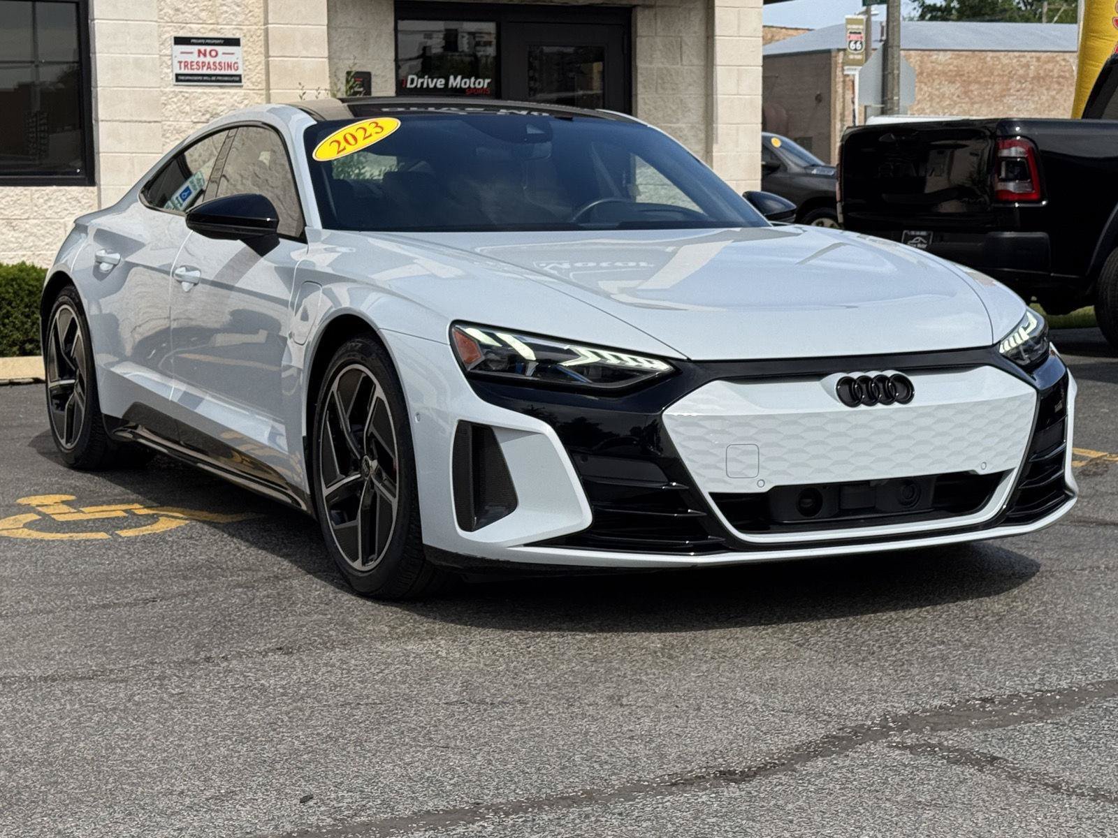 Used 2023 Audi RS e-tron GT w/ Carbon Performance Package AWD/4WD image 18