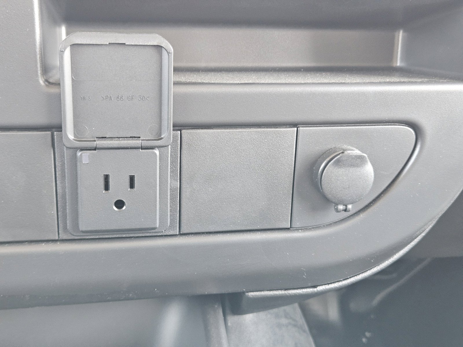 New 2026 Chevrolet Express 3500 w/ Power Convenience Package RWD image 15