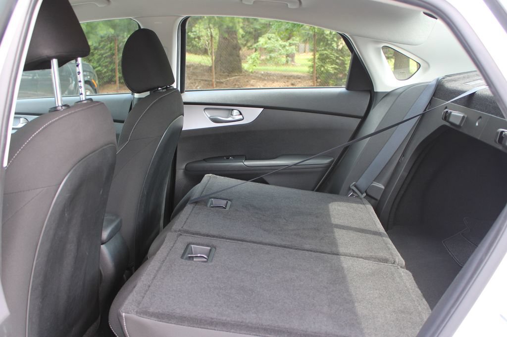 Used 2023 Kia Forte LXS FWD image 29