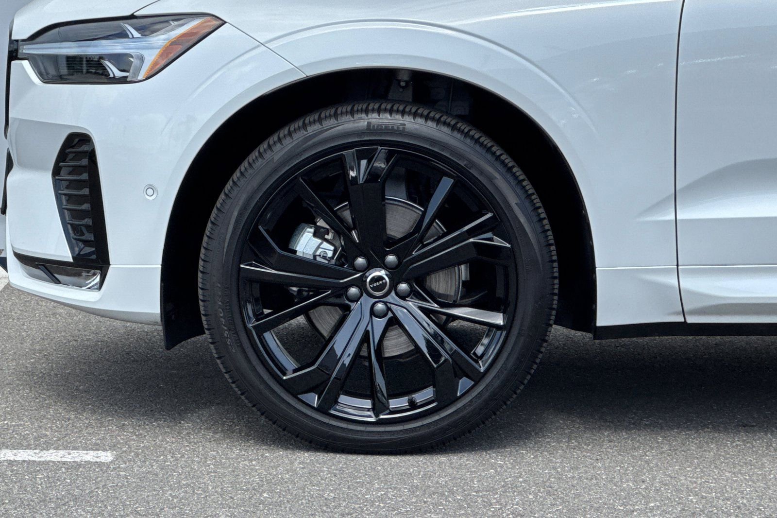 Certified 2026 Volvo XC60 B5 Ultra AWD/4WD image 33